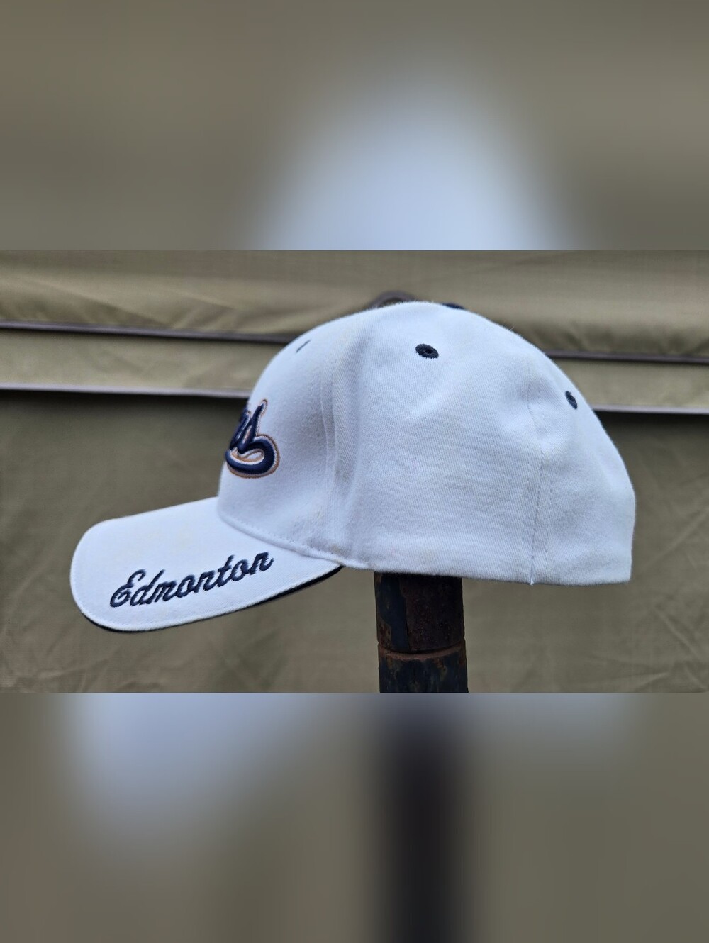 Edmonton Oilers White Script Baseball Cap - Picture 2 of 7